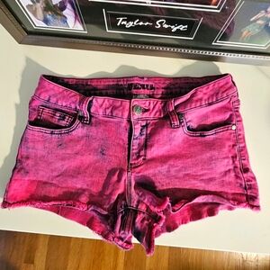 🩷 Pink Jean shorts. Women's. Size 11. Has stretch!